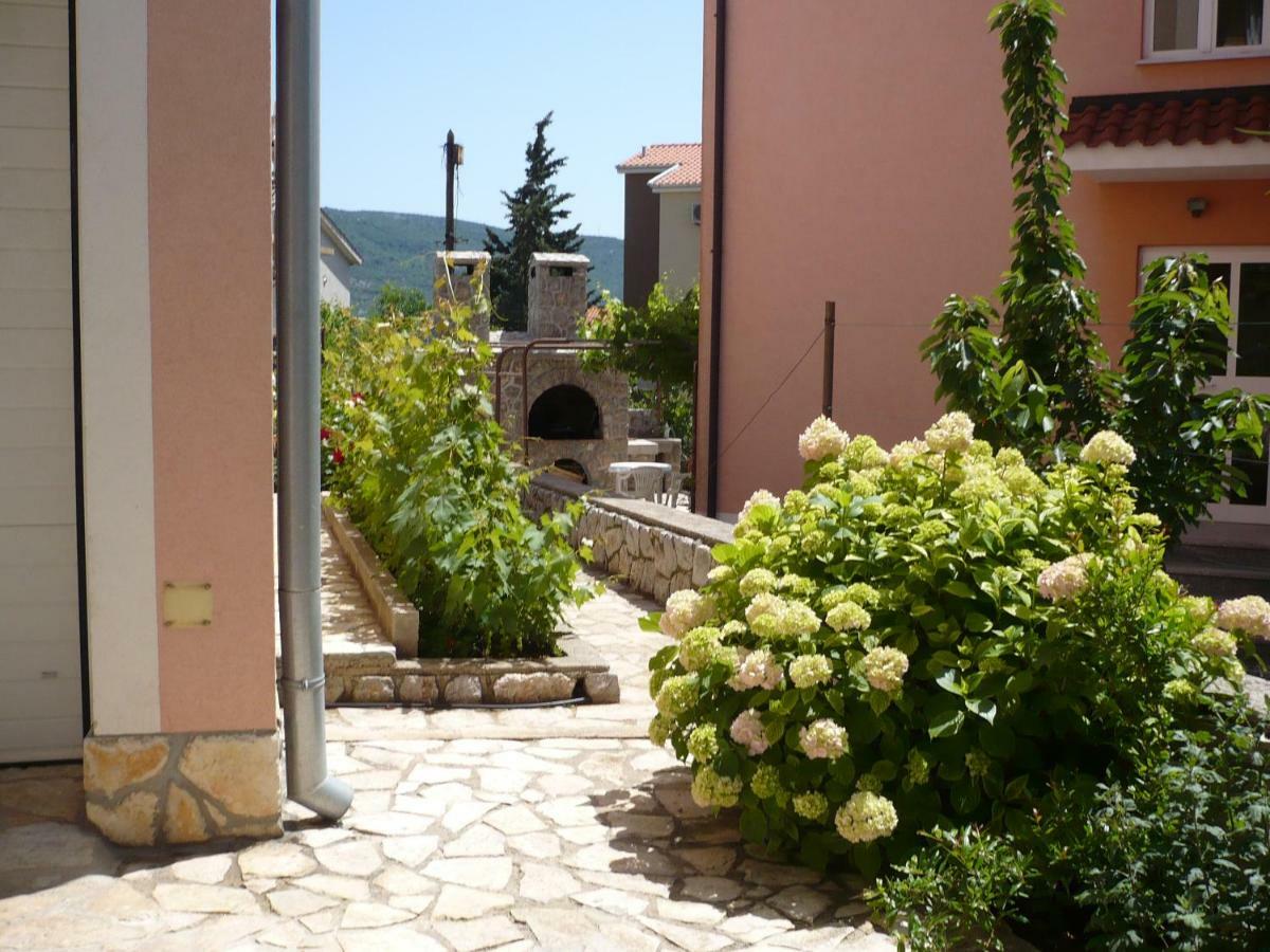 קרס Apartments Vitkovic מראה חיצוני תמונה